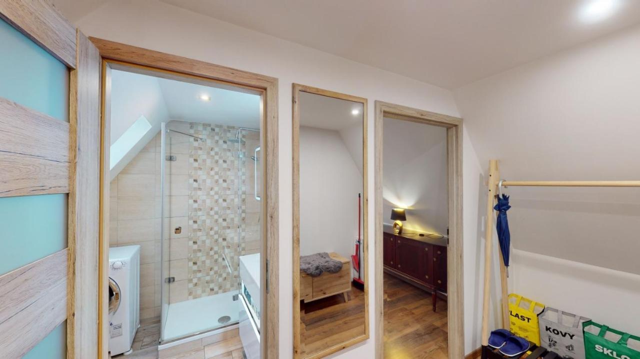 Apartman Atelier Vary V Nove Zrekonstruovanem Dome كارلوفي فاري المظهر الخارجي الصورة